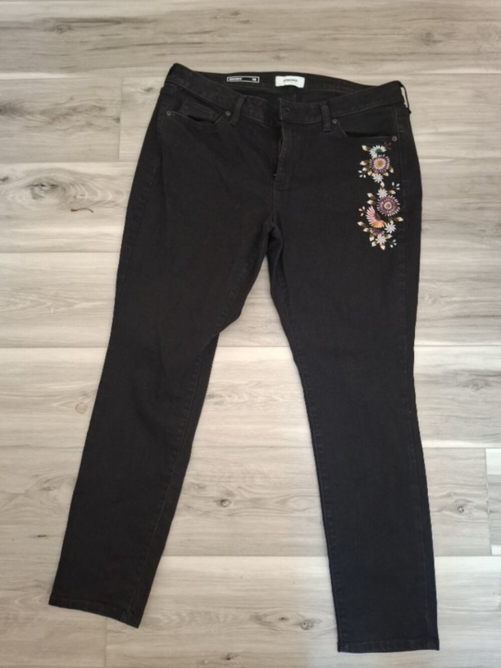 Sonoma black skinny jeans size 16